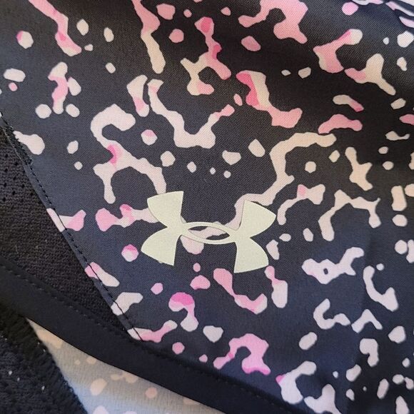 NWT Under Armor Shorts - Picture 3 of 4